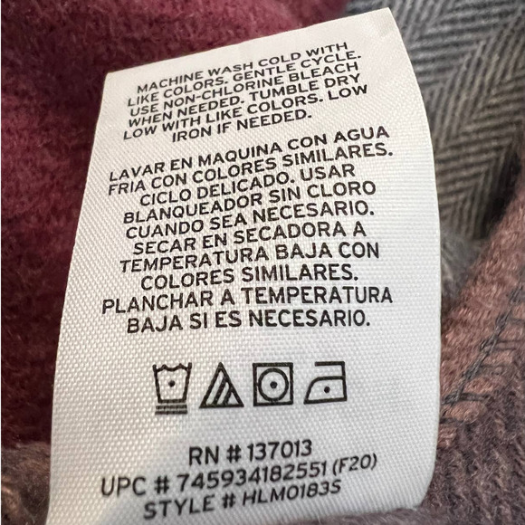 Woolrich One-Size Poncho in Burgandy and Gray with Fringe - Picture 5 of 5